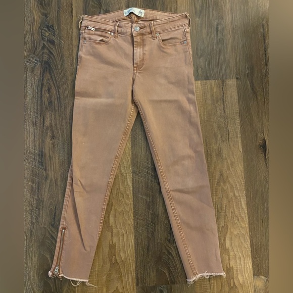 Abercrombie & Fitch Ankle Jeans - Picture 2 of 5